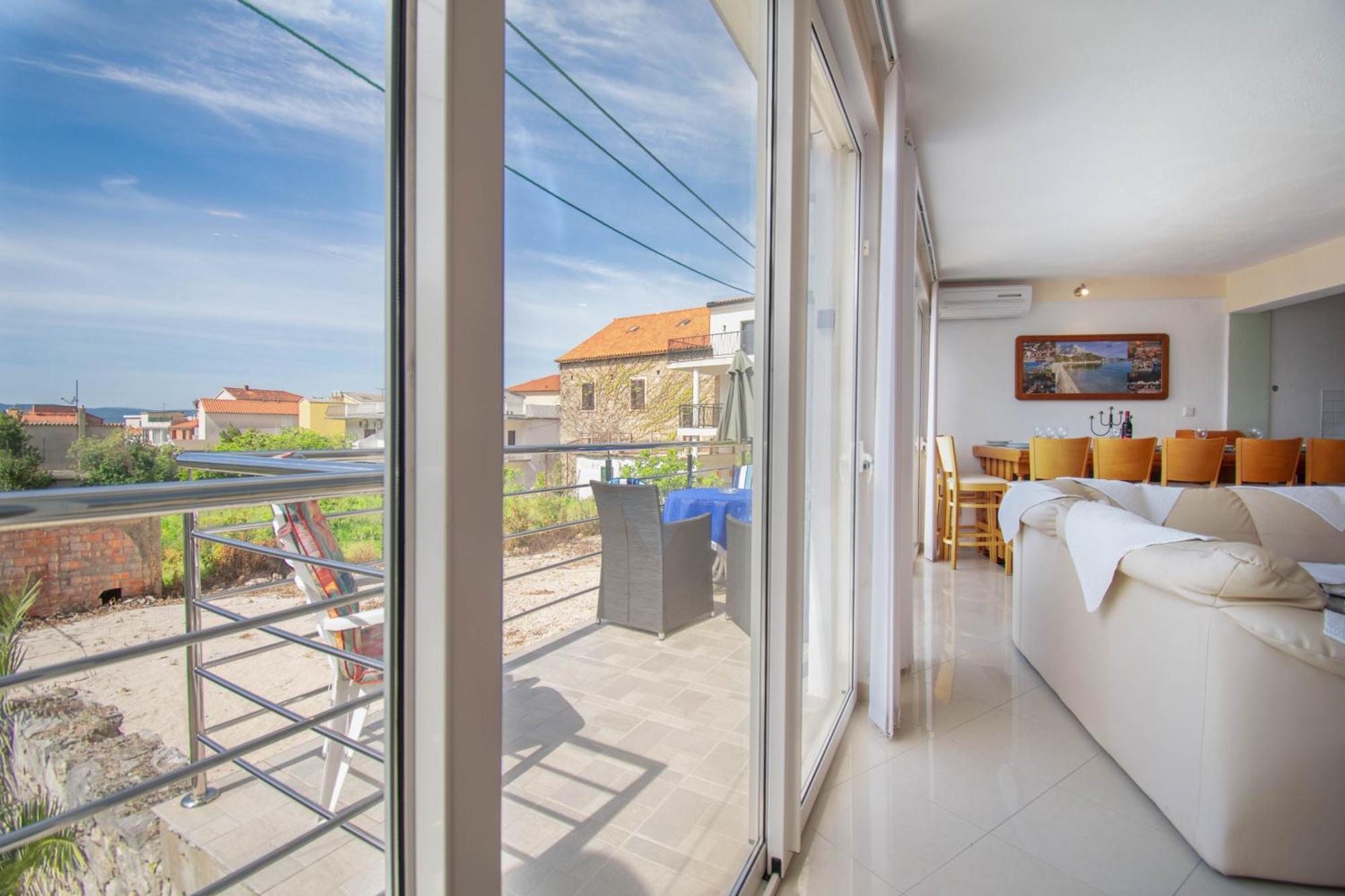 Apartment Kristina Dujmovic Baska Voda Bilik gambar
