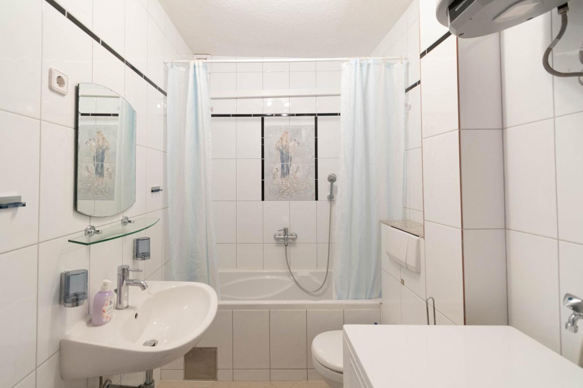 Apartment Kristina Dujmovic Baska Voda Luaran gambar