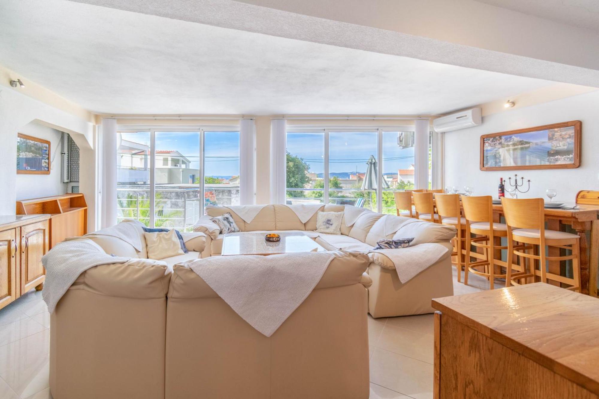 Apartment Kristina Dujmovic Baska Voda Bilik gambar