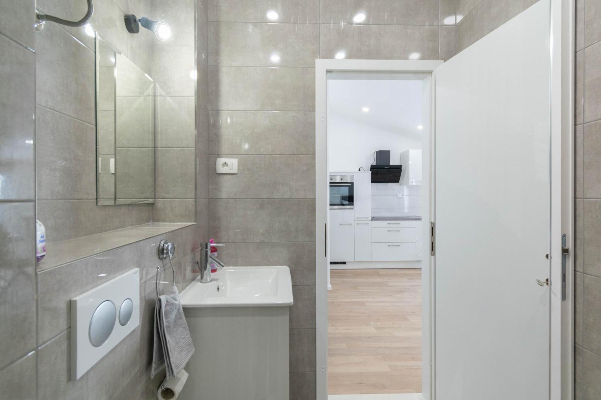 Apartment Kristina Dujmovic Baska Voda Bilik gambar